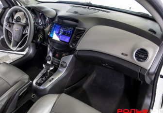 Подержанный автомобиль Chevrolet Cruze Hatchback 2012 года (7 фото)