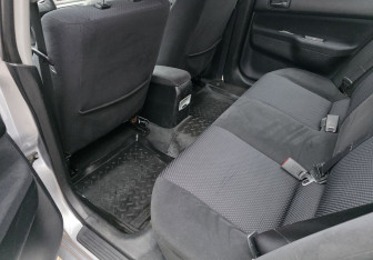 Подержанный автомобиль Mitsubishi Lancer Sedan 2009 года (10 фото)