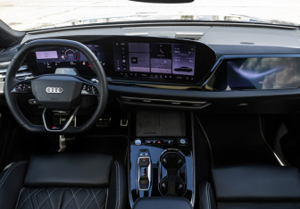 Подержанный автомобиль Audi A5 Liftback 2025 года (13 фото)