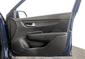 Подержанный автомобиль Kia Rio Hatchback 2021 года (24 фото)