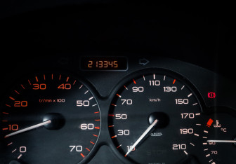 Подержанный автомобиль Citroen Berlingo 2007 года (11 фото)