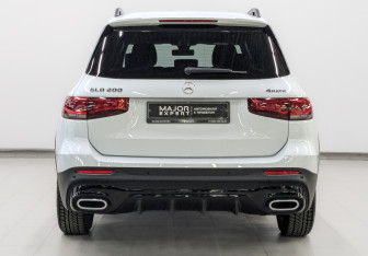 Подержанный автомобиль Mercedes-Benz GLB 2021 года (6 фото)