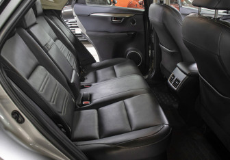 Подержанный автомобиль Lexus NX 2016 года (11 фото)