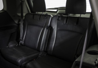 Подержанный автомобиль Toyota Highlander 2011 года (15 фото)