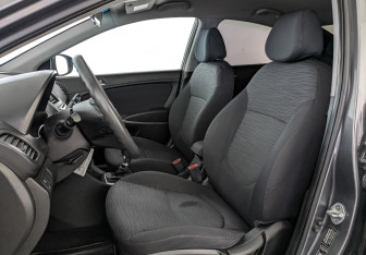 Подержанный автомобиль Hyundai Solaris Sedan 2016 года (19 фото)