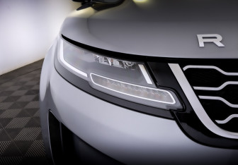 Подержанный автомобиль Land Rover Range Rover Evoque 2019 года (17 фото)