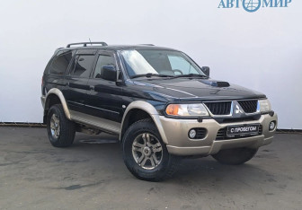 Подержанный автомобиль Mitsubishi Pajero Sport 2006 года (3 фото)