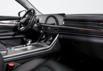 Подержанный автомобиль Exeed VX 2021 года (9 фото)