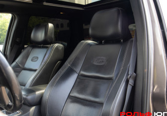 Подержанный автомобиль Jeep Grand Cherokee 2014 года (16 фото)
