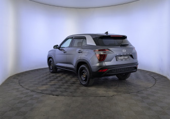 Подержанный автомобиль Hyundai Creta 2021 года (7 фото)
