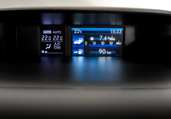 Подержанный автомобиль Subaru XV 2014 года (28 фото)