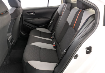 Подержанный автомобиль Toyota Corolla Sedan 2022 года (17 фото)