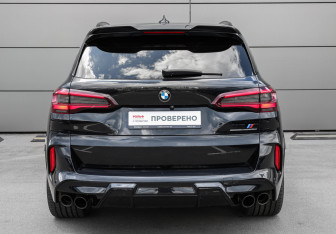 Подержанный автомобиль BMW X5 M 2021 года (6 фото)