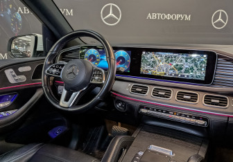 Подержанный автомобиль Mercedes-Benz GLE 2021 года (27 фото)