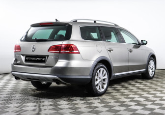 Подержанный автомобиль Volkswagen Passat Wagon 2012 года (3 фото)