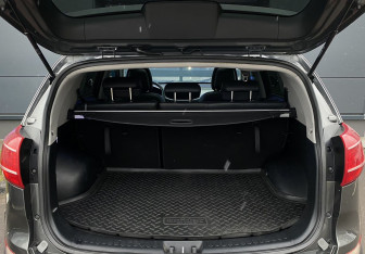 Подержанный автомобиль Kia Sportage 2012 года (9 фото)