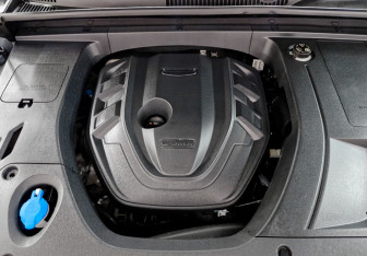 Подержанный автомобиль Geely Tugella 2023 года (9 фото)