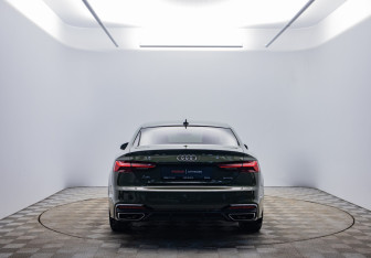 Подержанный автомобиль Audi A5 Coupe 2020 года (6 фото)