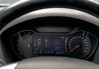 Подержанный автомобиль Ford Mondeo Sedan 2012 года (22 фото)
