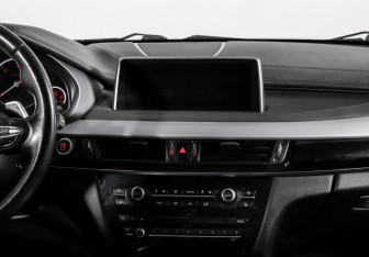 Подержанный автомобиль BMW X6 2016 года (13 фото)