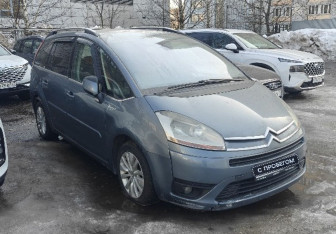 Подержанный автомобиль Citroen C4 Picasso 2009 года (2 фото)