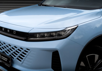 Подержанный автомобиль Exeed LX 2024 года (16 фото)