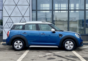 Подержанный автомобиль MINI Countryman 2018 года (4 фото)