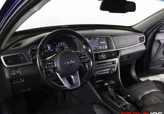 Подержанный автомобиль Kia Optima Sedan 2019 года (10 фото)