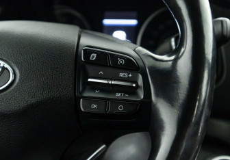 Подержанный автомобиль Hyundai Elantra Sedan 2019 года (13 фото)