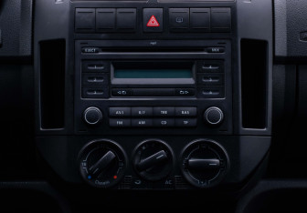 Подержанный автомобиль Volkswagen Polo Hatchback 2007 года (14 фото)