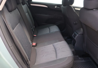 Подержанный автомобиль Citroen C4 Hatchback 2011 года (21 фото)