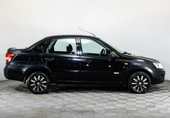 Подержанный автомобиль LADA (ВАЗ) Granta Sedan 2012 года (4 фото)