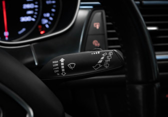 Подержанный автомобиль Audi A6 allroad 2012 года (17 фото)