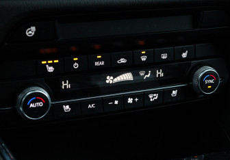 Подержанный автомобиль Mazda CX-9 2021 года (19 фото)