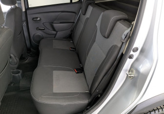 Подержанный автомобиль Renault Sandero 2021 года (12 фото)