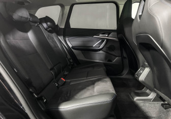 Подержанный автомобиль BMW X1 2025 года (14 фото)