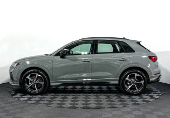 Подержанный автомобиль Audi Q3 2025 года (8 фото)