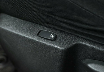 Подержанный автомобиль Renault Kaptur 2017 года (13 фото)