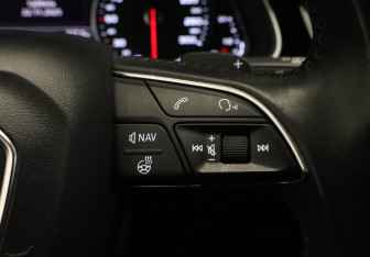 Подержанный автомобиль Audi Q7 2017 года (9 фото)