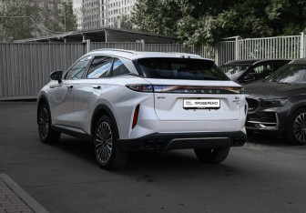 Подержанный автомобиль Exeed RX 2023 года (6 фото)