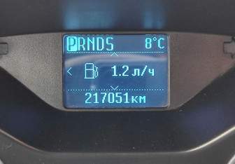 Подержанный автомобиль Ford Focus Wagon 2012 года (17 фото)