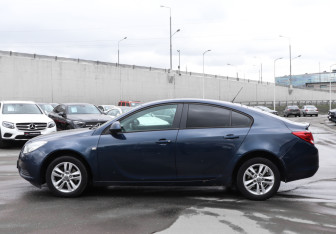 Подержанный автомобиль Opel Insignia Liftback 2013 года (8 фото)