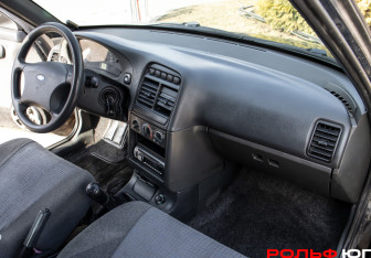 Подержанный автомобиль LADA (ВАЗ) 2112 2007 года (7 фото)