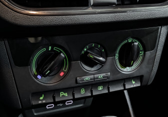 Подержанный автомобиль Skoda Rapid Liftback 2021 года (21 фото)
