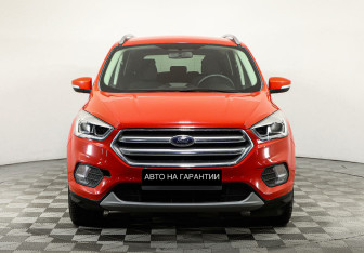 Подержанный автомобиль Ford Kuga 2019 года (2 фото)