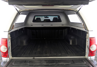 Подержанный автомобиль JAC T6 2019 года (10 фото)