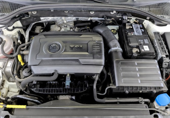 Подержанный автомобиль Skoda Octavia Liftback 2019 года (9 фото)