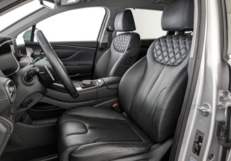 Подержанный автомобиль Hyundai Santa Fe 2021 года (20 фото)