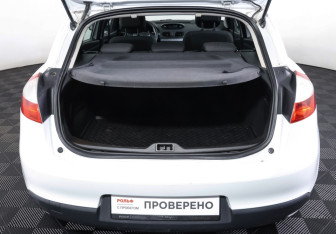 Подержанный автомобиль Renault Megane Hatchback 2012 года (9 фото)