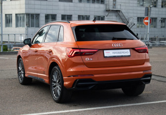Подержанный автомобиль Audi Q3 2019 года (7 фото)